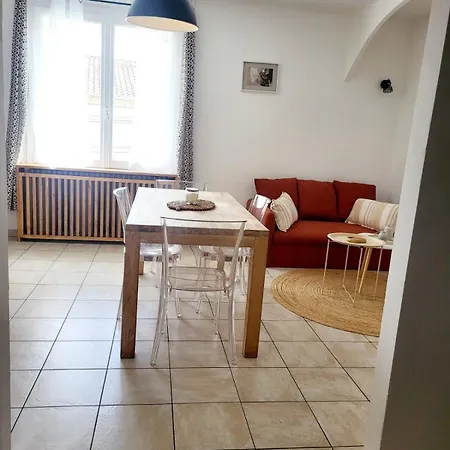2 Chbres Ideal Pour Ou Travail, Proche Centre Et Port, A 2km, Wifi Διαμέρισμα *
