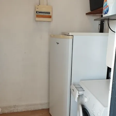 2 Chbres Ideal Pour Ou Travail, Proche Centre Et Port, A 2km, Wifi Lägenhet *